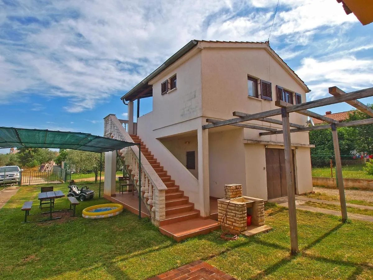 Apartments With A Parking Space Peroj, Fazana - 20731 Croatia