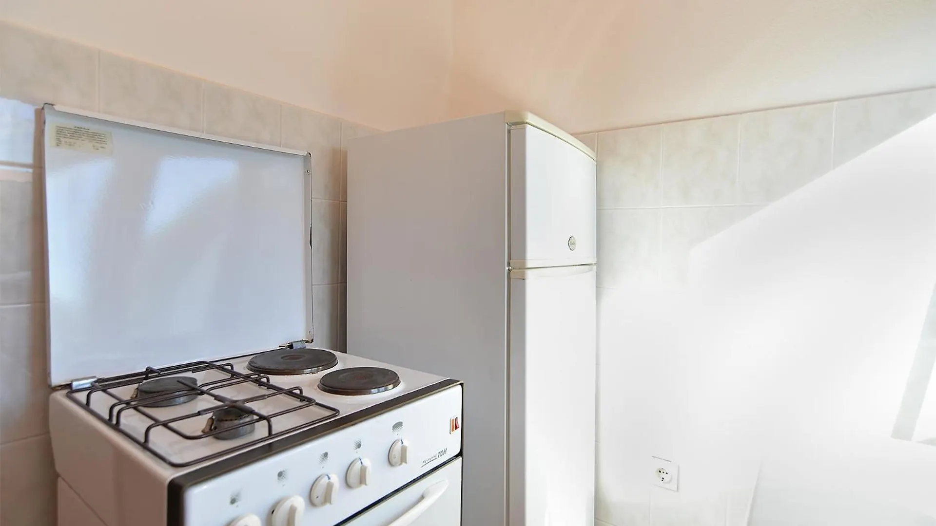 Apartments With A Parking Space Peroj, Fazana - 20731