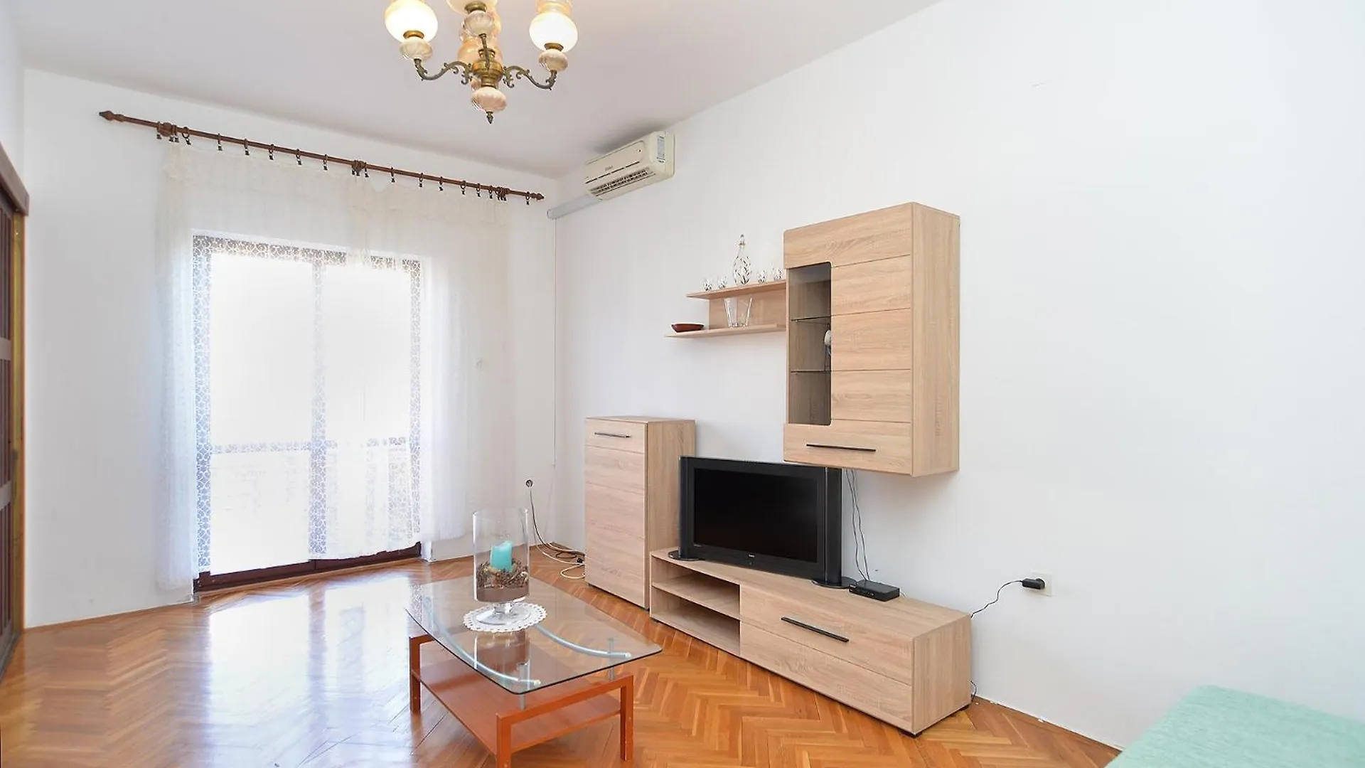 Apartments With A Parking Space Peroj, Fazana - 20731