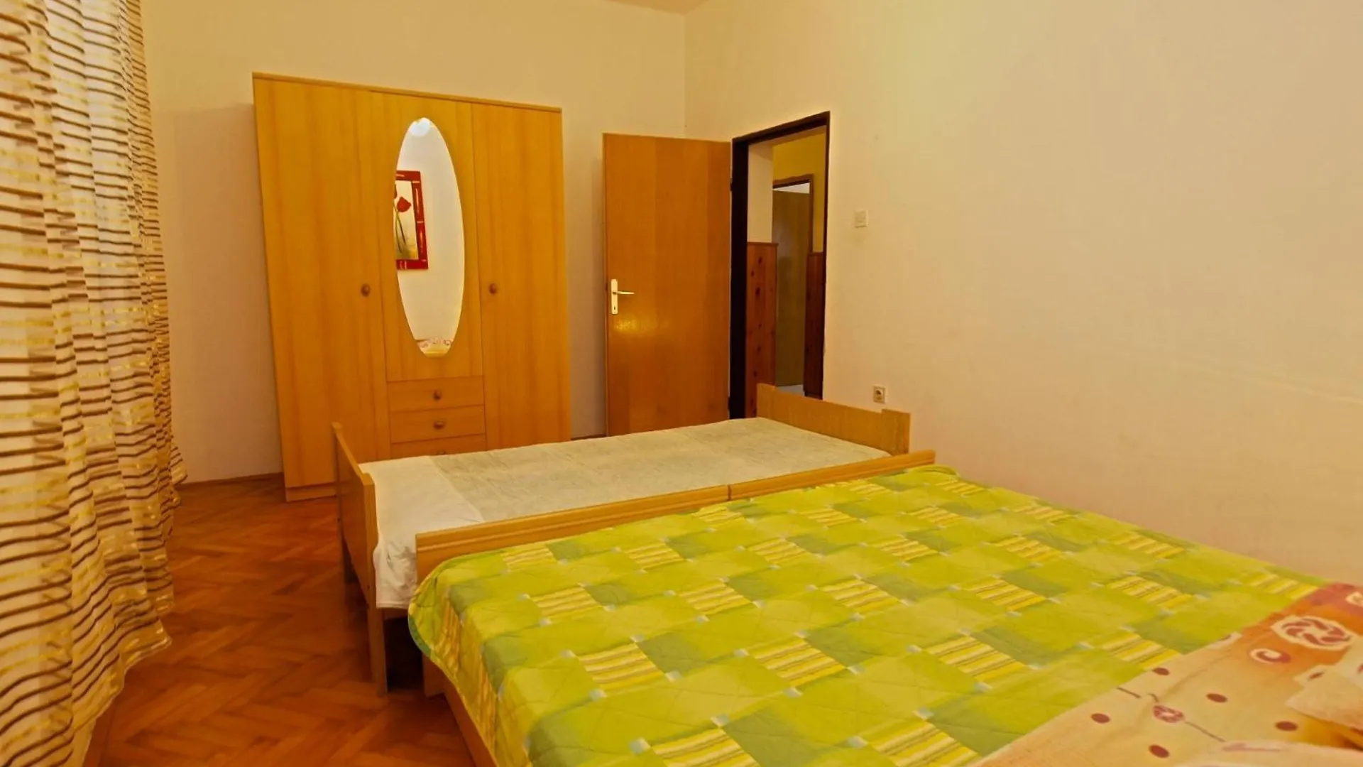Apartments With A Parking Space Peroj, Fazana - 20731